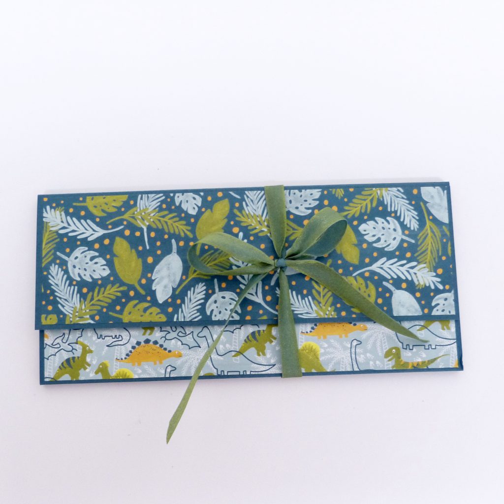 Dinosaurier in Pfauengrün