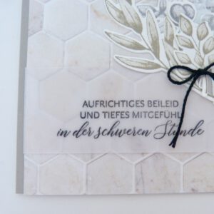 Trauerkarte, handgemachte Trauerkarte, Trauerkarten kaufen, Trauerkarte online bestellen, Kondolenzkarte, Beileidskarte, stilvolle Trauerkarte, moderne Trauerkarte, Trauerkarten handmade, Stampin Up Trauerkarte, Stampin’ Up Karten, Karte zur Beerdigung, handgefertigte Trauerkarten, Trauerkarten basteln, individuelle Trauerkarte, Trauerkarte basteln lassen, Trostkarte, Anteilnahme Karte, Trauerkarte mit Spruch