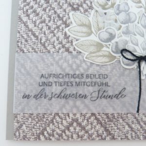 Trauerkarte, handgemachte Trauerkarte, Trauerkarten kaufen, Trauerkarte online bestellen, Kondolenzkarte, Beileidskarte, stilvolle Trauerkarte, moderne Trauerkarte, Trauerkarten handmade, Stampin Up Trauerkarte, Stampin’ Up Karten, Karte zur Beerdigung, handgefertigte Trauerkarten, Trauerkarten basteln, individuelle Trauerkarte, Trauerkarte basteln lassen, Trostkarte, Anteilnahme Karte, Trauerkarte mit Spruch