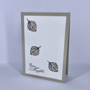 Mit tiefstem Mitgefühl, Trauerkarte, Beileid, Beileidskarte, Trauerspruch, Kondolenz, Trauertext, Beileidsbekundung, Anteilnahme, Trauer, Verlust, Mitgefühl, Abschied, Erinnerung, Trost, Trauerfall, Trauerdruck, Trauerkarte schreiben, Trauerkarten Vorlagen, Trauerkarte gestalten, Sprüche Trauerkarte, Text Trauerkarte, Trauerkarte älterer Mensch, persönliche Worte, Beileidssprüche, Unterstützung, Hinterbliebene, Trauerfeier, Beerdigung, Trauerhilfe, Trauerkarte handgemacht, Trauerkarte Stampin Up, Beileidskarte handgemacht, Kondolenzkarte Stampin Up, Stampin Up Trauerkarte, Trauerkarte basteln Stampin Up, Handgemachte Trauerkarte kaufen, Stampin Up Beileidskarte basteln, Trauerkarte mit Spruch handgemacht, Trauerkarte selbstgemacht Stampin Up, Aufrichtige Anteilnahme Stampin Up, Trauerkarte schwarz weiß handgemacht, Trauerkarte mit Schmetterling Stampin Up, Trauerkarte mit Blumen Stampin Up, Trauerkarte schlicht handgemacht