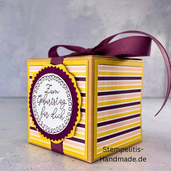 Nachhaltige Geschenkverpackung, personalisiert, DIY, kreativ, Geschenkbox, individuell, umweltfreundlich, Geschenkband, Dekoration, Bastelzubehör, kreative Geschenkidee, Liebesgeschenk, Freundschaftsgeschenk, Stempel, Geschenk für Frauen, Geschenk für Männer, Geschenkidee, , Karton, Pappe, Papier, Aufbewahrungsbox, Geschenk für Mama, Geschenk für Papa, Geschenk für Oma, Geschenk für Opa, Festtagsgeschenk, Giveaway, Verpackungslösung, Geschenk mit Liebe, Geschenk mit Herz, Geschenk für Kollegen, Geschenk für Freunde, Geschenk für Geburtstagskind