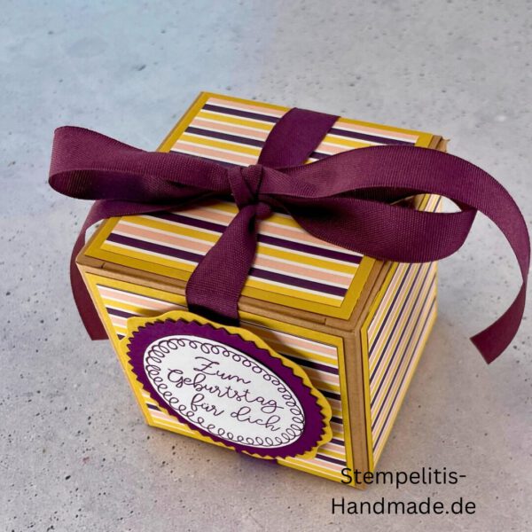 Nachhaltige Geschenkverpackung, personalisiert, DIY, kreativ, Geschenkbox, individuell, umweltfreundlich, Geschenkband, Dekoration, Bastelzubehör, kreative Geschenkidee, Liebesgeschenk, Freundschaftsgeschenk, Stempel, Geschenk für Frauen, Geschenk für Männer, Geschenkidee, , Karton, Pappe, Papier, Aufbewahrungsbox, Geschenk für Mama, Geschenk für Papa, Geschenk für Oma, Geschenk für Opa, Festtagsgeschenk, Giveaway, Verpackungslösung, Geschenk mit Liebe, Geschenk mit Herz, Geschenk für Kollegen, Geschenk für Freunde, Geschenk für Geburtstagskind