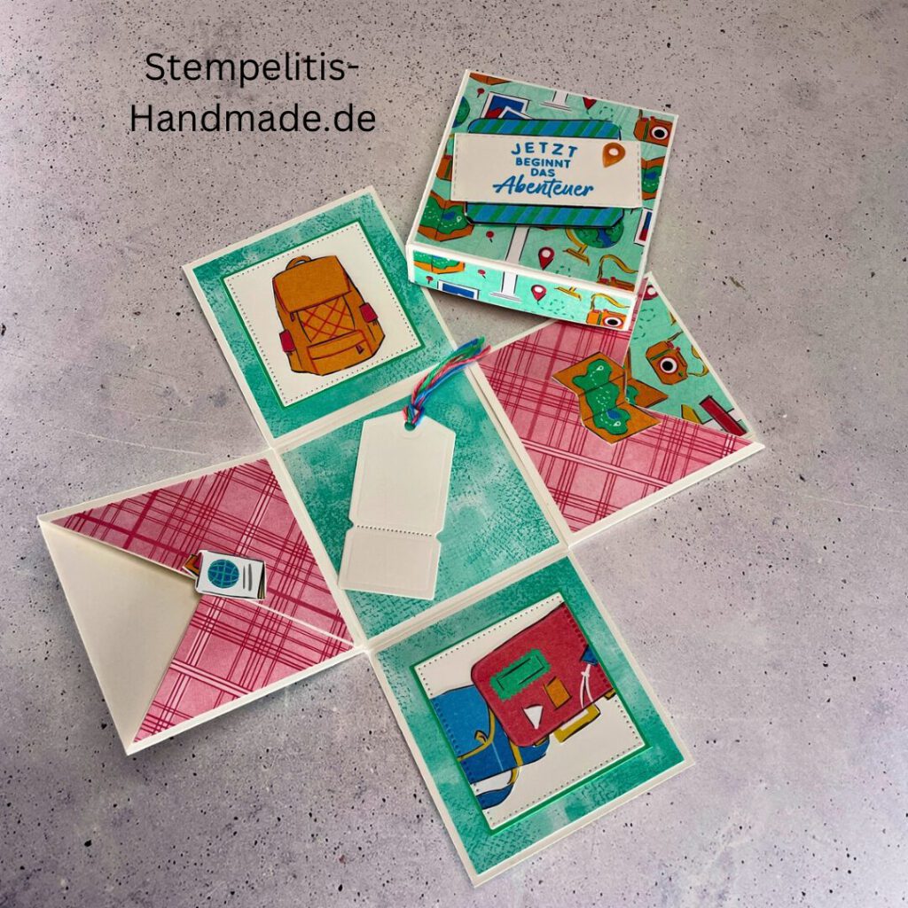 Explosionsbox geöffnet, Innenansicht Geschenkbox, Reiseaccessoires Papier, handgemachte Explosionsbox, DIY Geschenk Urlaub, Reisethema Karte, pink türkis Geschenk, Stempelitis Handmade