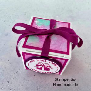 Geschenkbox, handmade, mit Liebe, Geschenkverpackung, pink, Schleife, Etikett, Spruch, individuell, Handarbeit, Überraschung, Mitbringsel, Stempelitis, personalisiert, Deko, Geschenk, Verpackung, besonders, kreativ