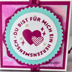 Nachhaltige Geschenkverpackung, personalisiert, DIY, kreativ, Geschenkbox, individuell, umweltfreundlich, Geschenkband, Dekoration, Bastelzubehör, kreative Geschenkidee, Liebesgeschenk, Freundschaftsgeschenk, Stempel, Geschenk für Frauen, Geschenk für Männer, Geschenkidee, , Karton, Pappe, Papier, Aufbewahrungsbox, Geschenk für Mama, Geschenk für Papa, Geschenk für Oma, Geschenk für Opa, Festtagsgeschenk, Giveaway, Verpackungslösung, Geschenk mit Liebe, Geschenk mit Herz, Geschenk für Kollegen, Geschenk für Freunde, Geschenk für Geburtstagskind