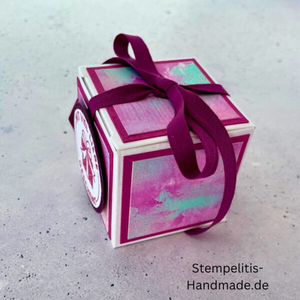 Geschenkbox, handmade, mit Liebe, Geschenkverpackung, pink, Schleife, Etikett, Spruch, individuell, Handarbeit, Überraschung, Mitbringsel, Stempelitis, personalisiert, Deko, Geschenk, Verpackung, besonders, kreativ