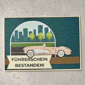 Handgemachte Glückwunschkarte Führerschein bestanden mit Gutscheinfach Detailansicht Gutscheinfach Karte Führerschein Geschenk Glückwunschkarte Auto Führerschein mit Einsteckfach für Geld Innenansicht Karte Führerschein bestanden handgemacht Führerschein Geschenk Karte hochwertig mit Umschlag