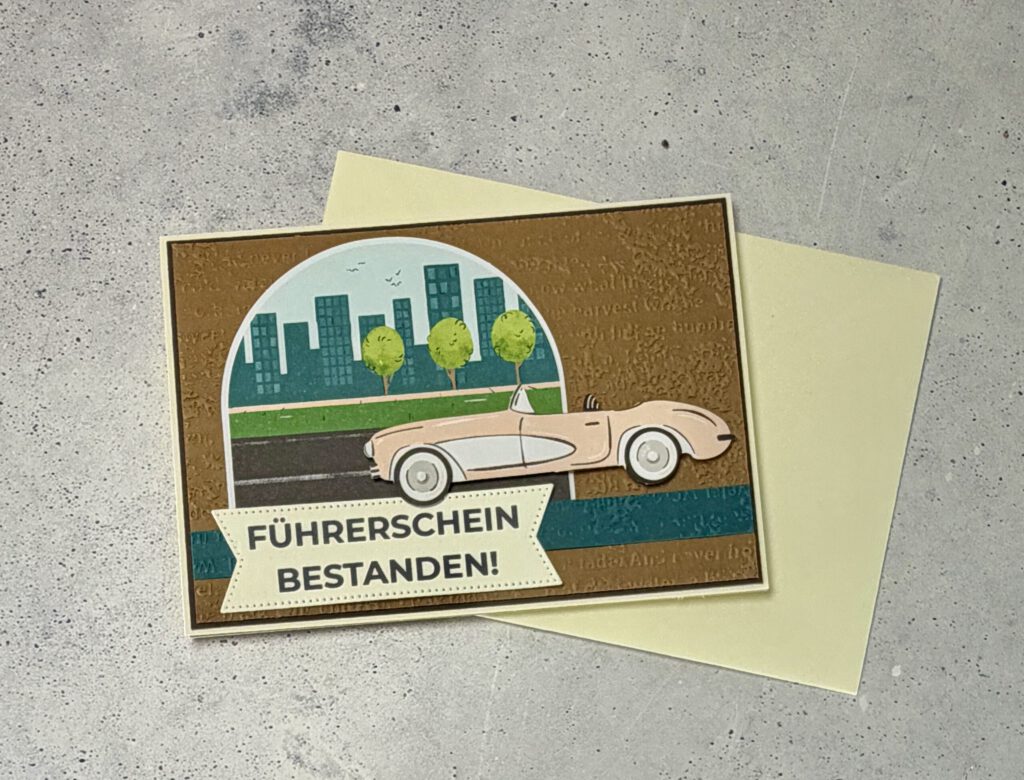 Handgemachte Glückwunschkarte Führerschein bestanden mit Gutscheinfach Detailansicht Gutscheinfach Karte Führerschein Geschenk Glückwunschkarte Auto Führerschein mit Einsteckfach für Geld Innenansicht Karte Führerschein bestanden handgemacht Führerschein Geschenk Karte hochwertig mit Umschlag