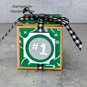 Fußball Geschenkbox, Geschenkbox Fußball, Geldgeschenk Fußball, Fußball Geschenkverpackung, Fußballfan Geschenk, Verpackung Geldgeschenk, handgemachte Geschenkbox, Schachtel Fußball, Geschenkidee Fußball, Pokal Geschenkbox, Fußball Geburtstag Geschenk, kleine Geschenkbox, Schokolade verpacken, Gutscheinverpackung Fußball, Handmade Geschenkverpackung