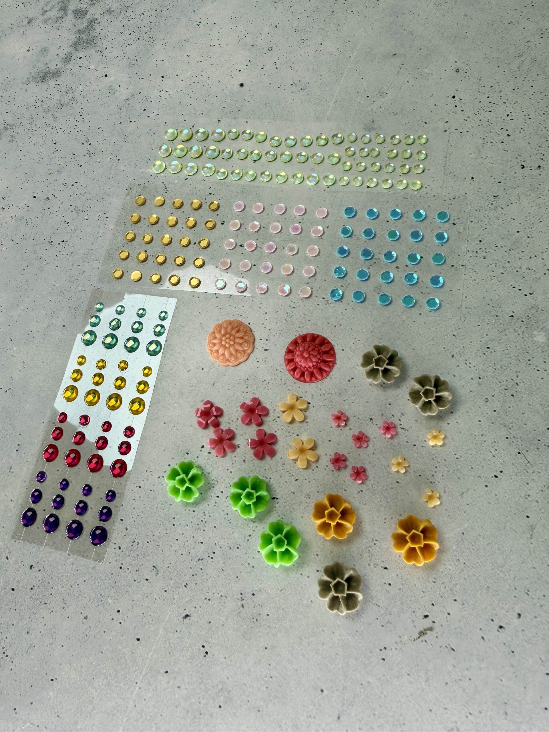 Materialpaket Drinks und gute Laune, Bastelset, Bastelmaterial, DIY Materialpaket, Karten basteln, Geburtstagskarten basteln, Geschenkverpackung basteln, Papierbasteln, Bastelmaterial Set, Scrapbooking, kreative Geschenkideen, Bastelset Geburtstag, Dekoration basteln