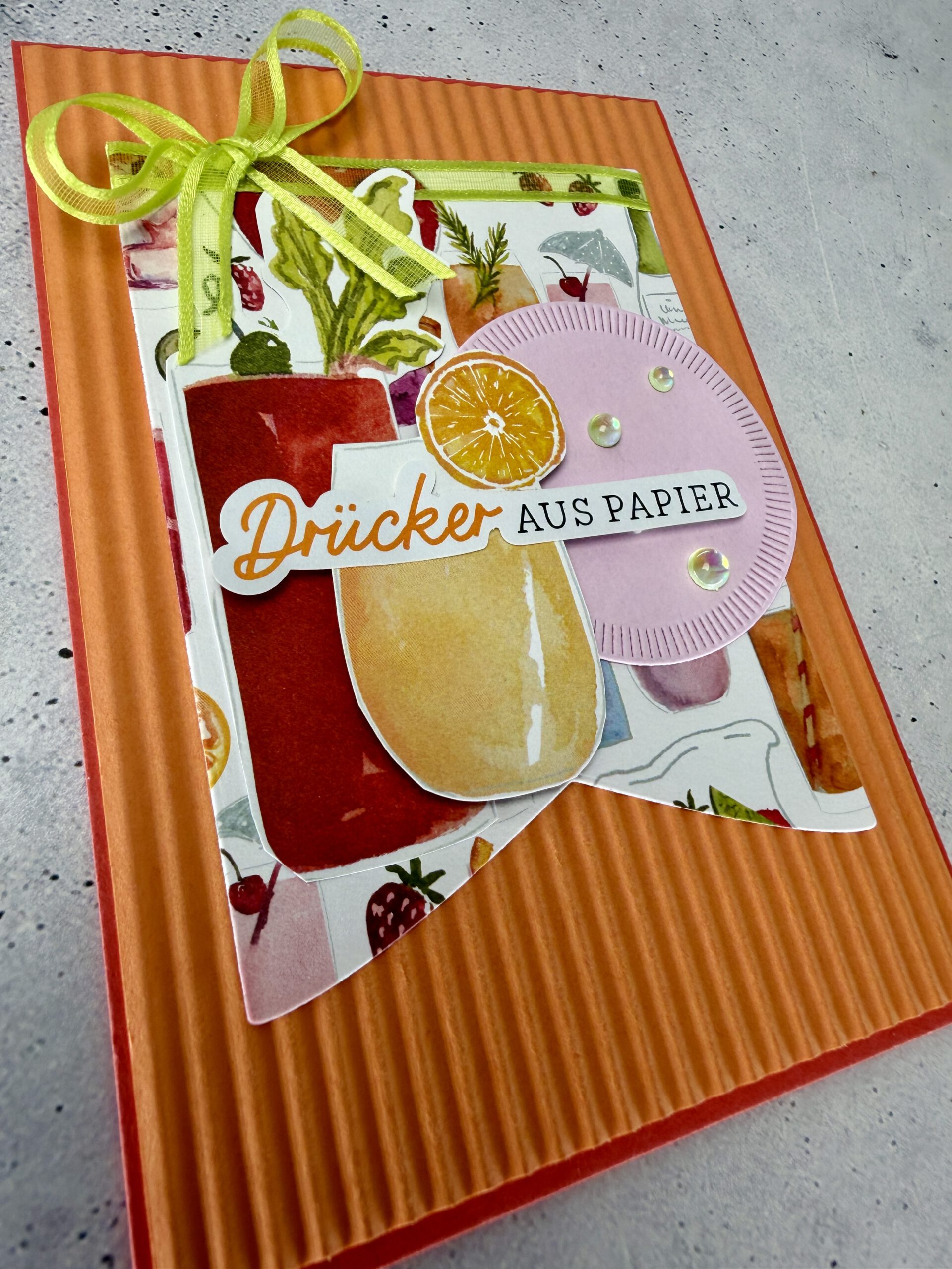 Drinks und gute Laune, Karten basteln, Geburtstagskarten basteln, Geschenkverpackung basteln, Papierbasteln, Bastelmaterial Set, Scrapbooking, kreative Geschenkideen, Bastelset Geburtstag, Dekoration basteln
