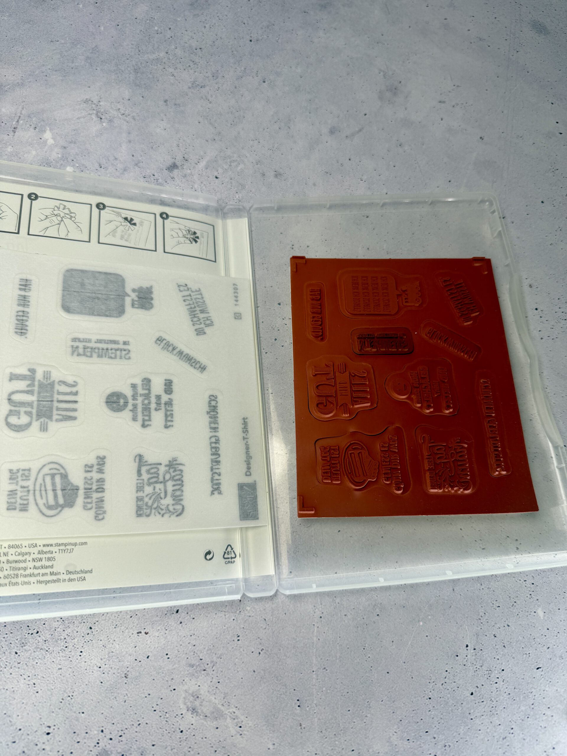 Stampin’ Up! Designer-T-Shirt mit Sprüchen wie Glückwunsch, Alles wird gut und Im Zweifel hilft Stempeln